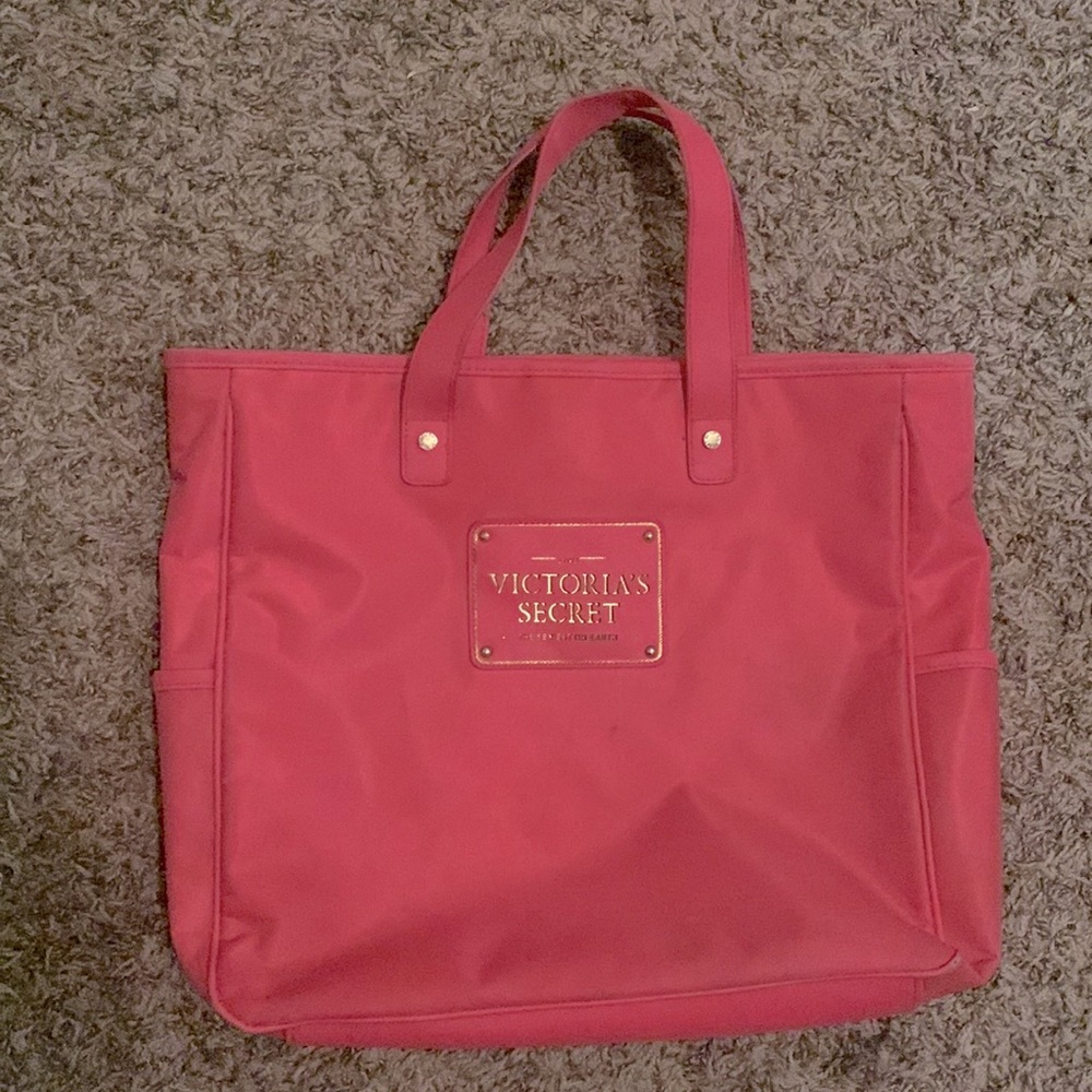 Victoria’s Secret pink bag